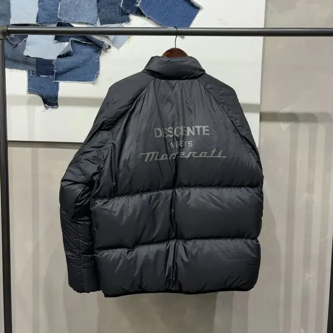 (110) 데상트 x 마세라티 서큘레이션 스탠드넥 숏 다운 패딩 상품이미지4
