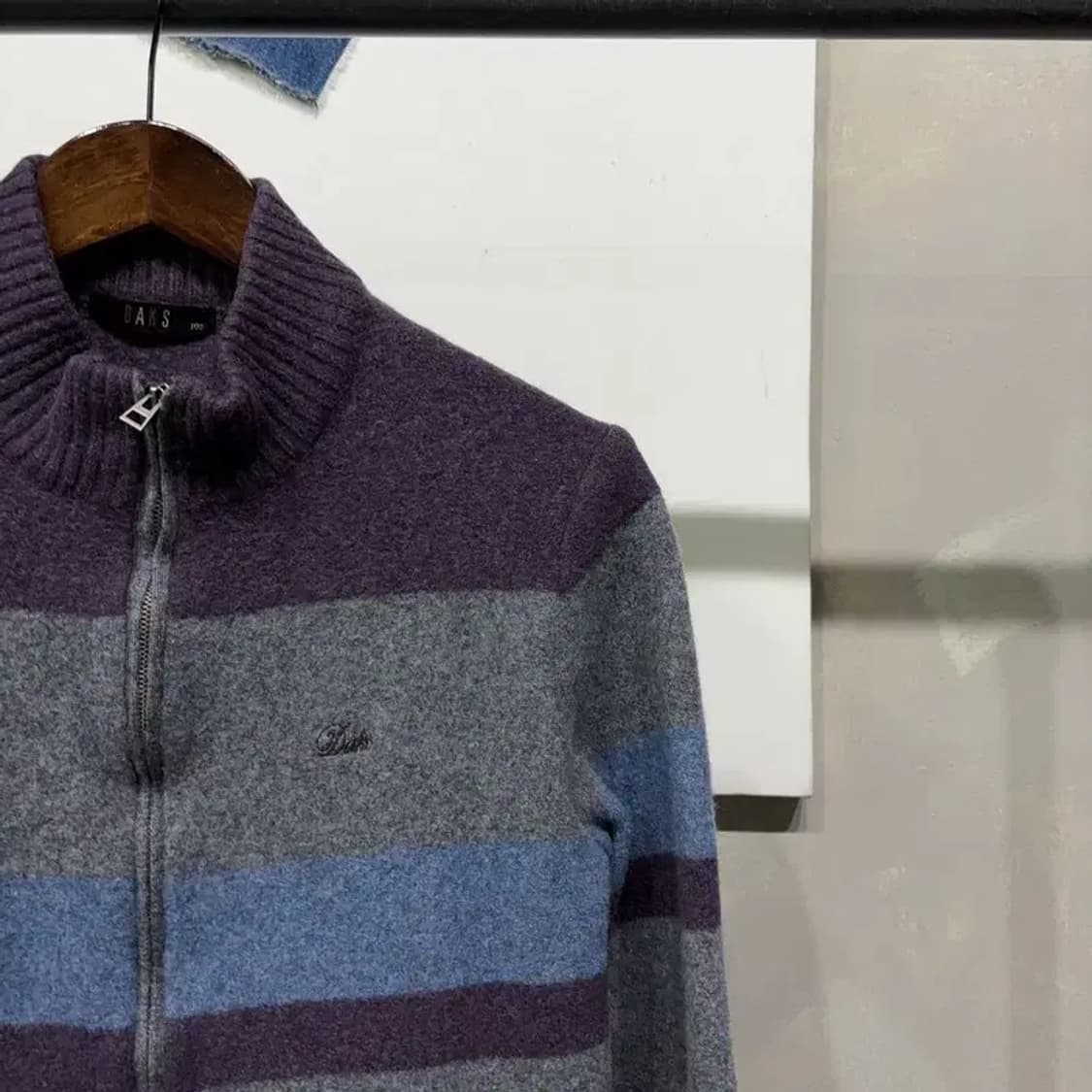 (90) 닥스 여성 캐주얼 배색 니트 집업 자켓 상품이미지3