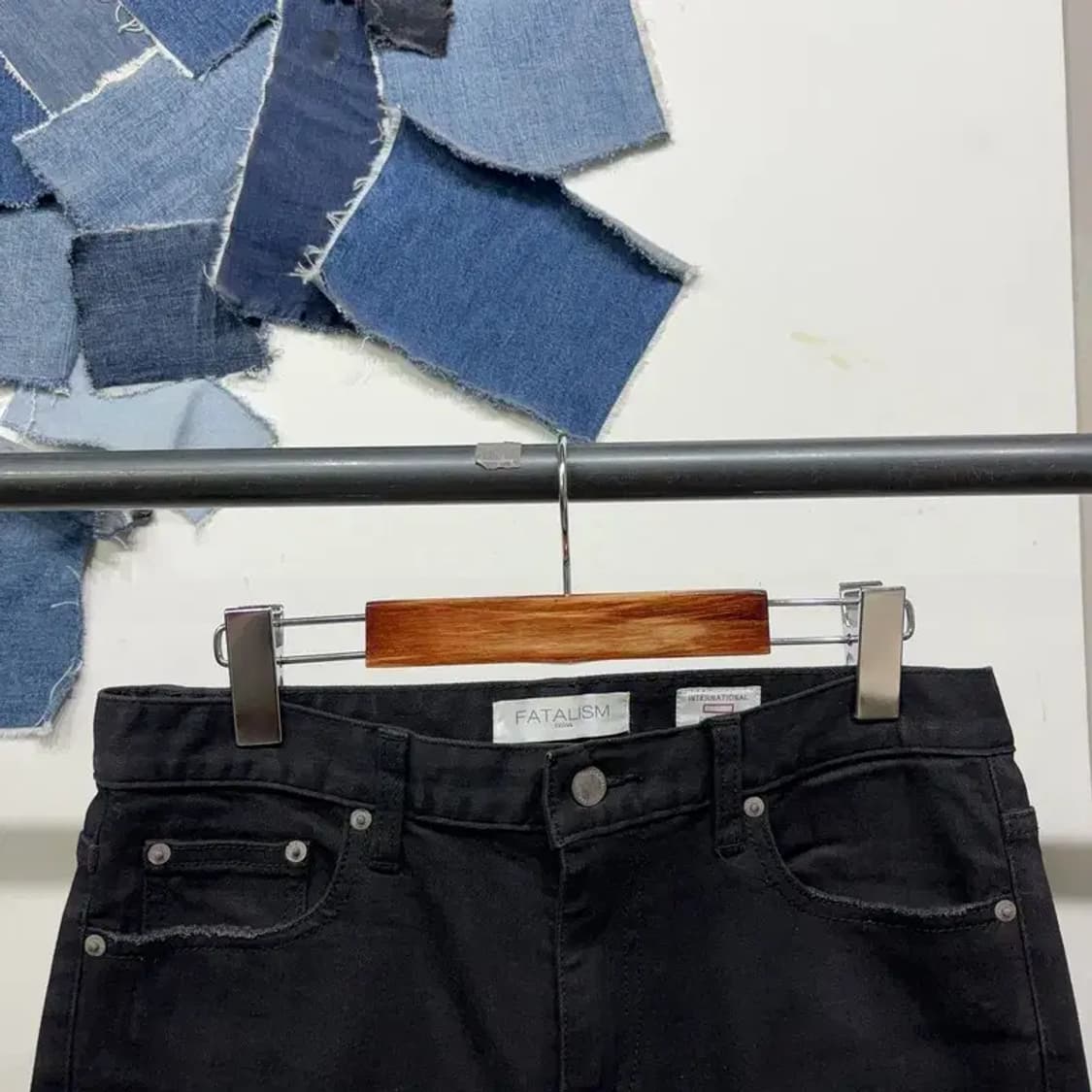 (31인치) 페이탈리즘 캐주얼 스판 흑청바지 블랙진 상품이미지2