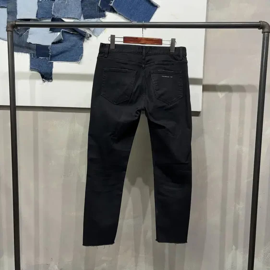 (31인치) 페이탈리즘 캐주얼 스판 흑청바지 블랙진 상품이미지3