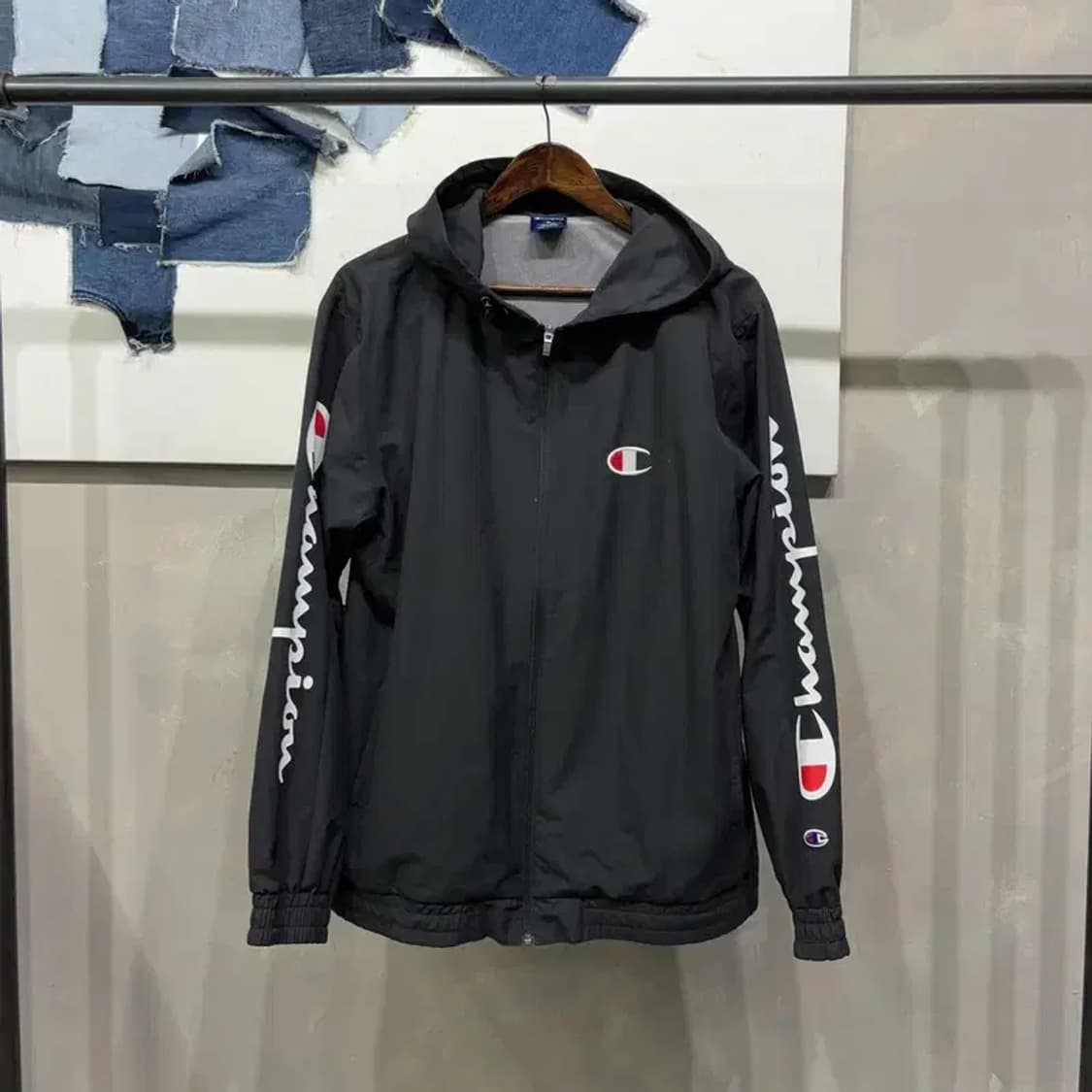 (105) 챔피온 스트릿 소매 프린팅 바람막이 자켓 상품이미지1