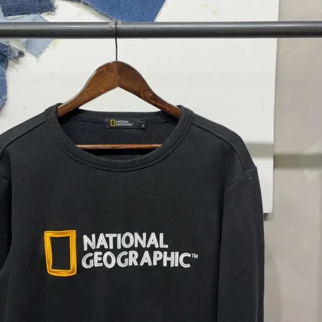 (105) 내셔널지오그래픽 캐주얼 기모 자수 맨투맨 긴팔 티 상품이미지3