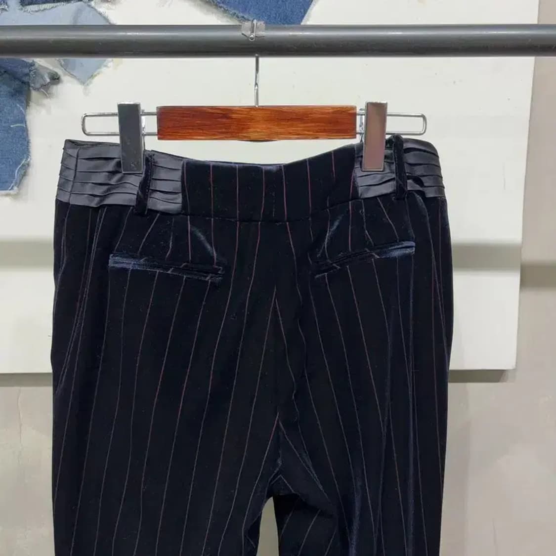 (28인치) 지오송지오 여성 캐주얼 투버튼 벨벳 스트라이프 바지 팬츠 상품이미지4