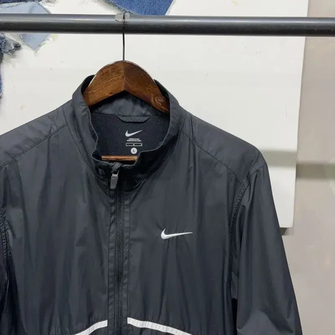 (100) 나이키 캐주얼 운동 바람막이 자켓 상품이미지3