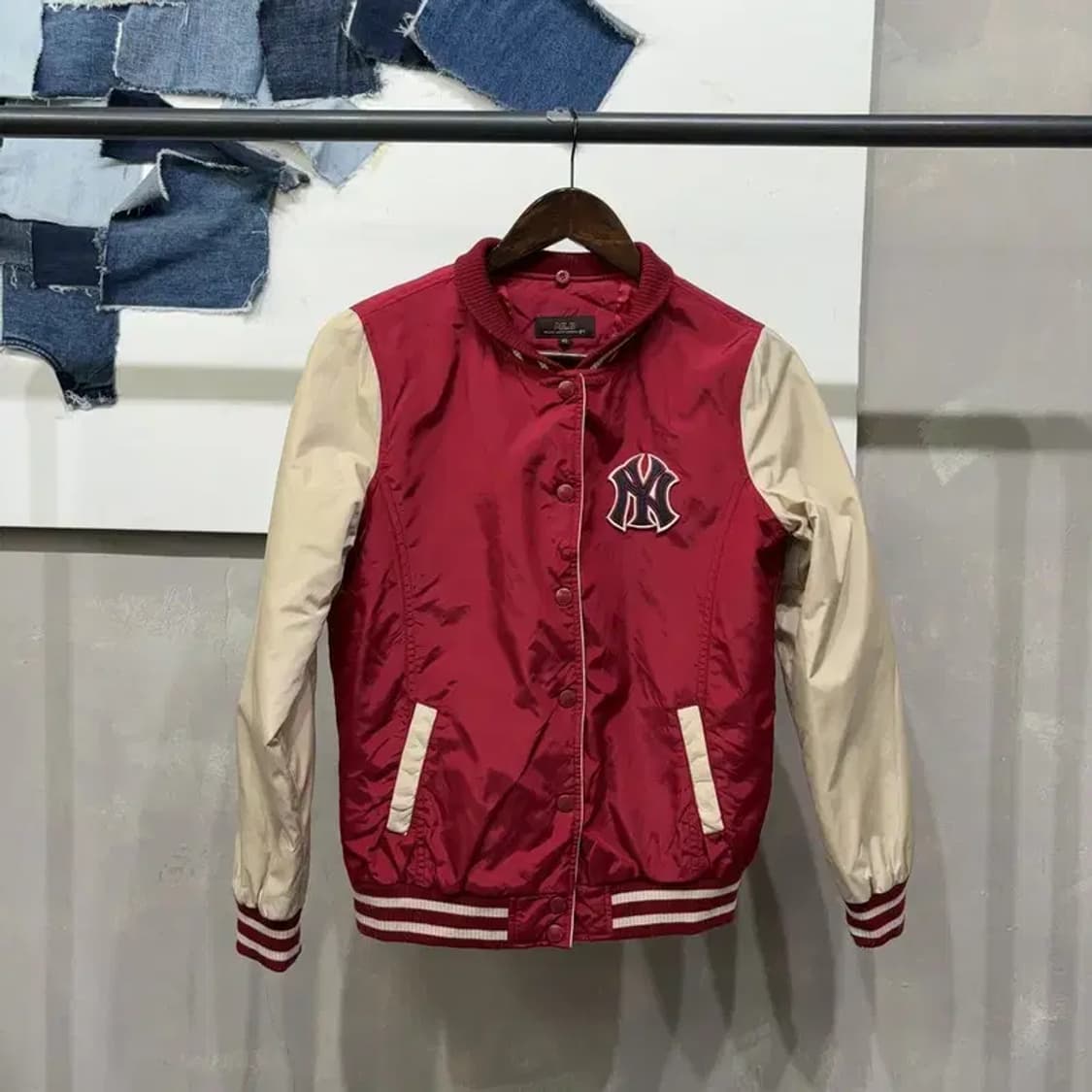 (85) MLB 뉴욕양키스 여성 캐주얼 야구잠바 바시티 자켓 상품이미지1