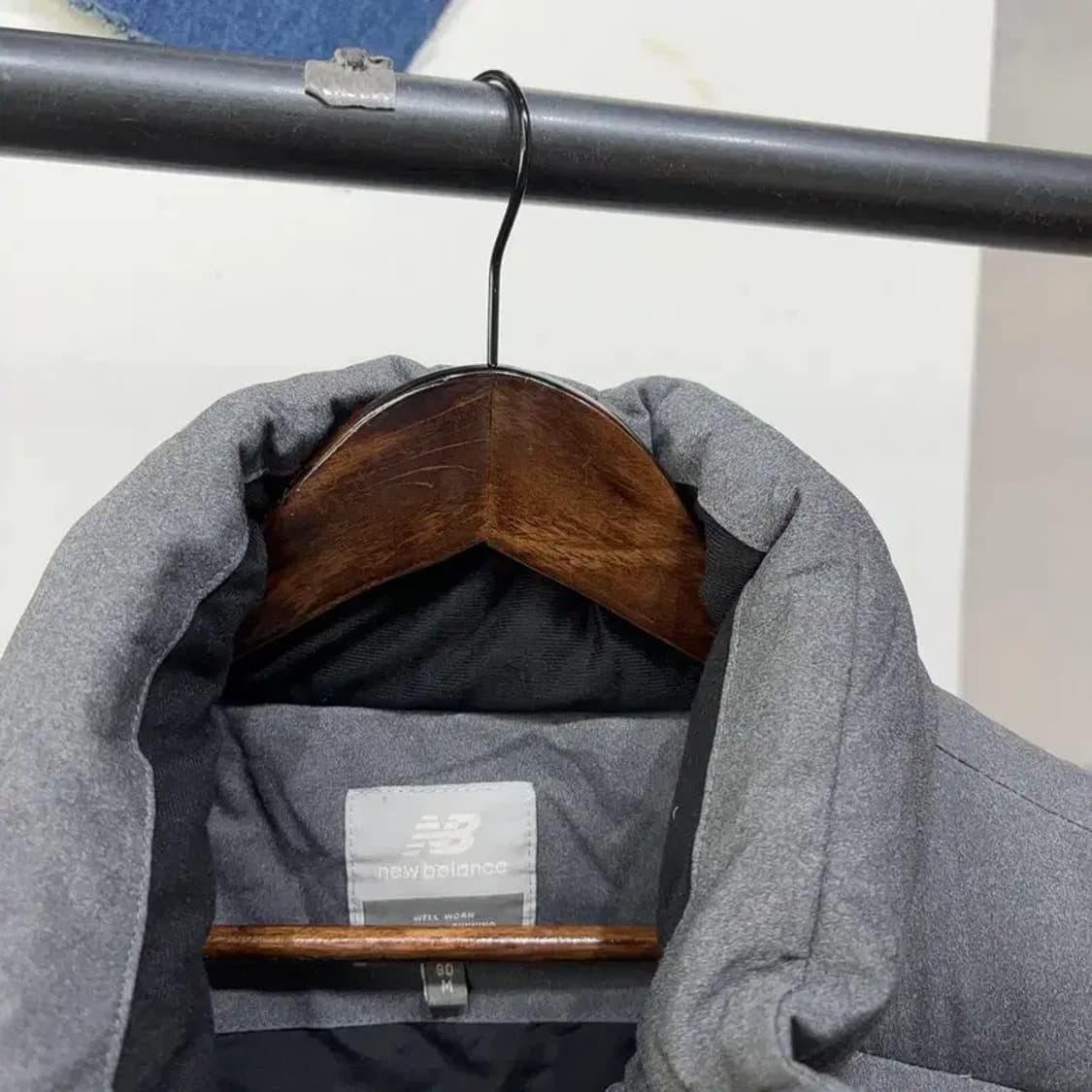 (90) 뉴발란스 여성 운동 캐주얼 덕다운 오리털 패딩 조끼 상품이미지2