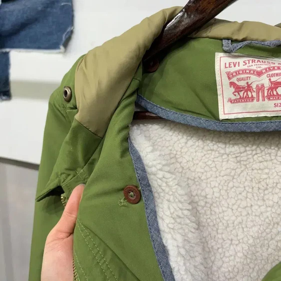 (85) 리바이스 여성 캐주얼 후드 야상 롱패딩 자켓 상품이미지4