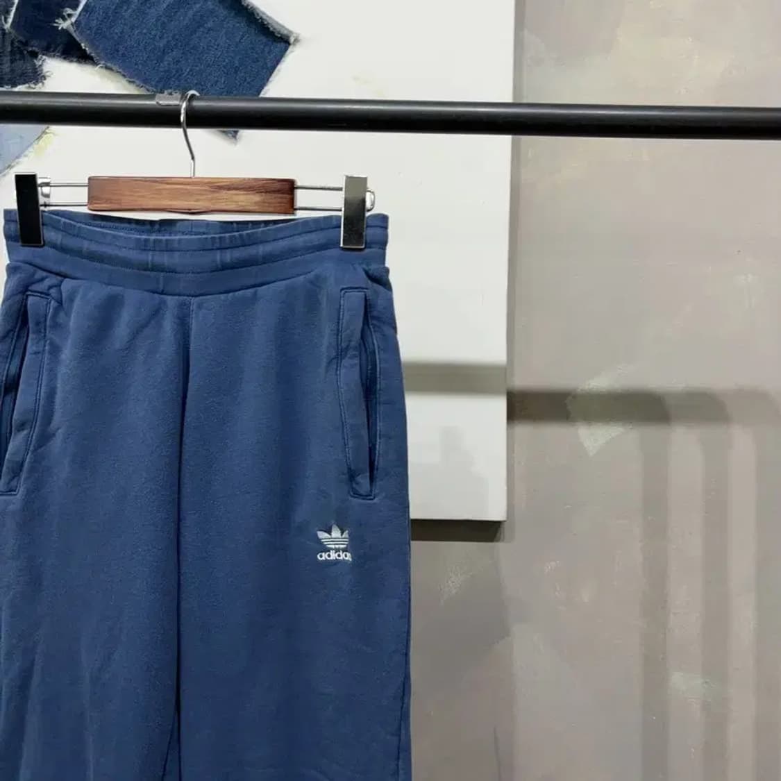 (24~26인치) 아디다스 여성 유로파 운동 조거팬츠 바지 상품이미지5