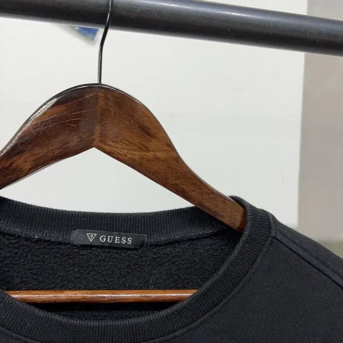 (105) 게스 캐주얼 빅프린팅 기모 맨투맨 긴팔 티 상품이미지2