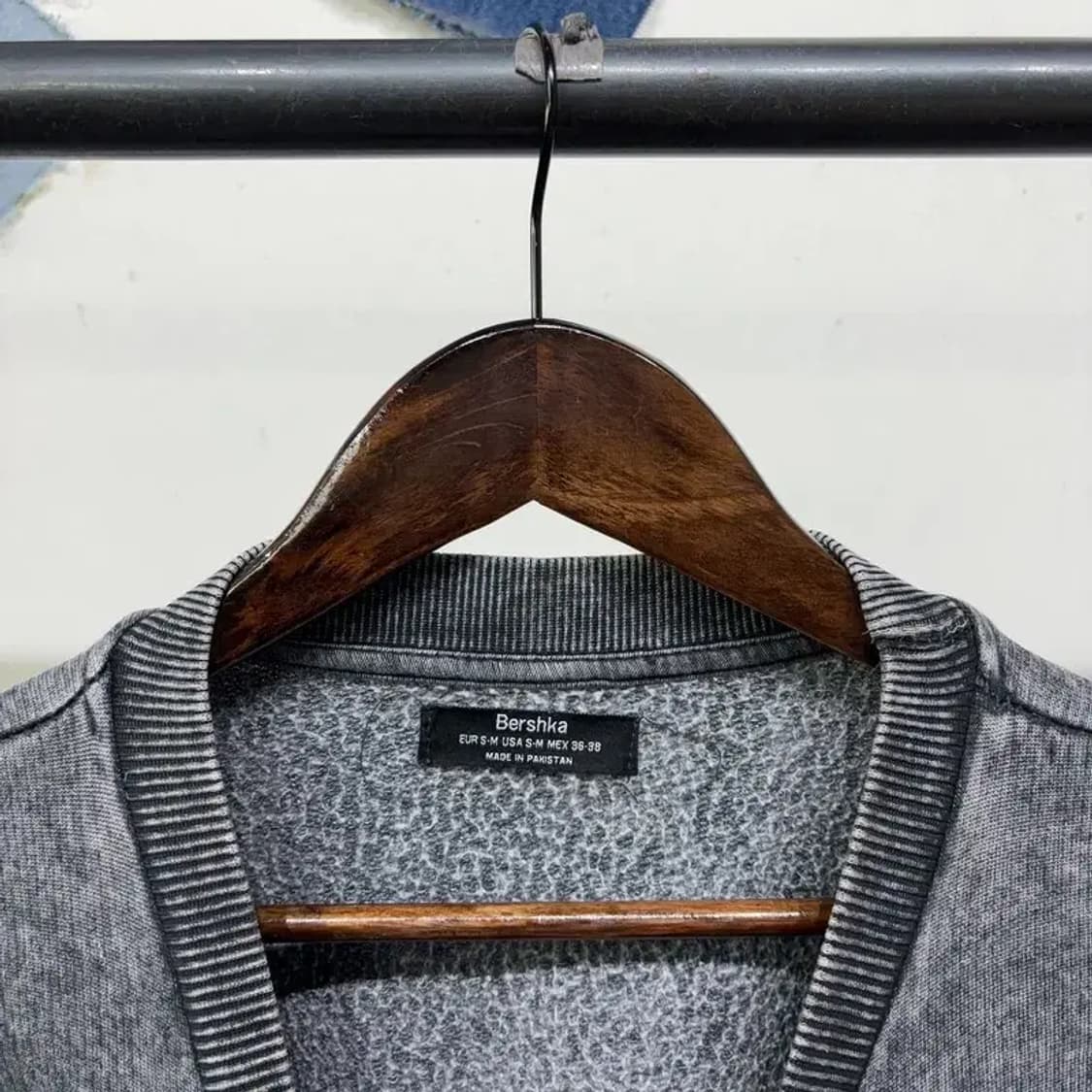 (110) 버쉬카 캐주얼 백프린팅 피그먼트 기모 맨투맨 긴팔 티 상품이미지2