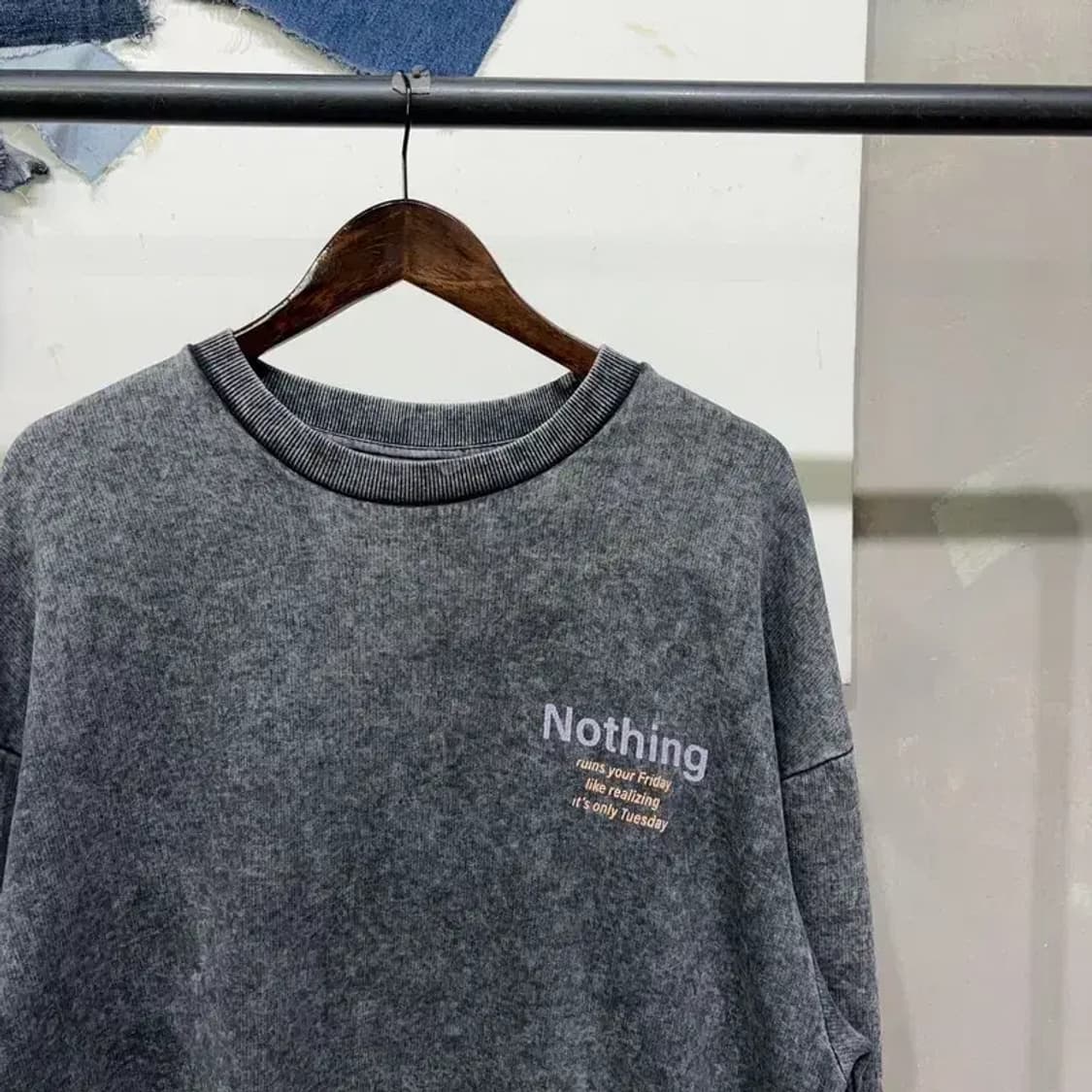 (110) 버쉬카 캐주얼 백프린팅 피그먼트 기모 맨투맨 긴팔 티 상품이미지3