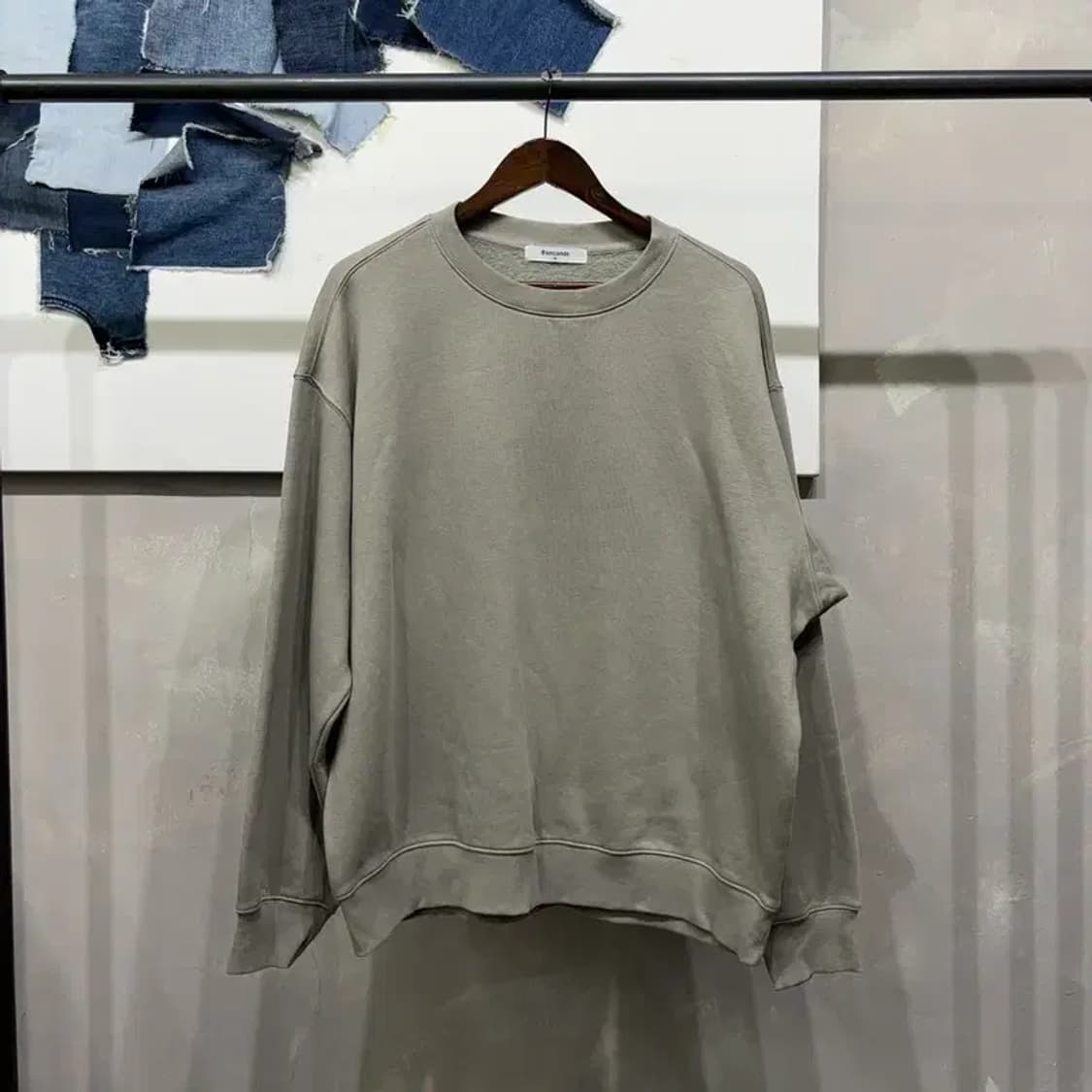 (110) 에잇세컨즈 캐주얼 기모 맨투맨 긴팔 티 상품이미지1