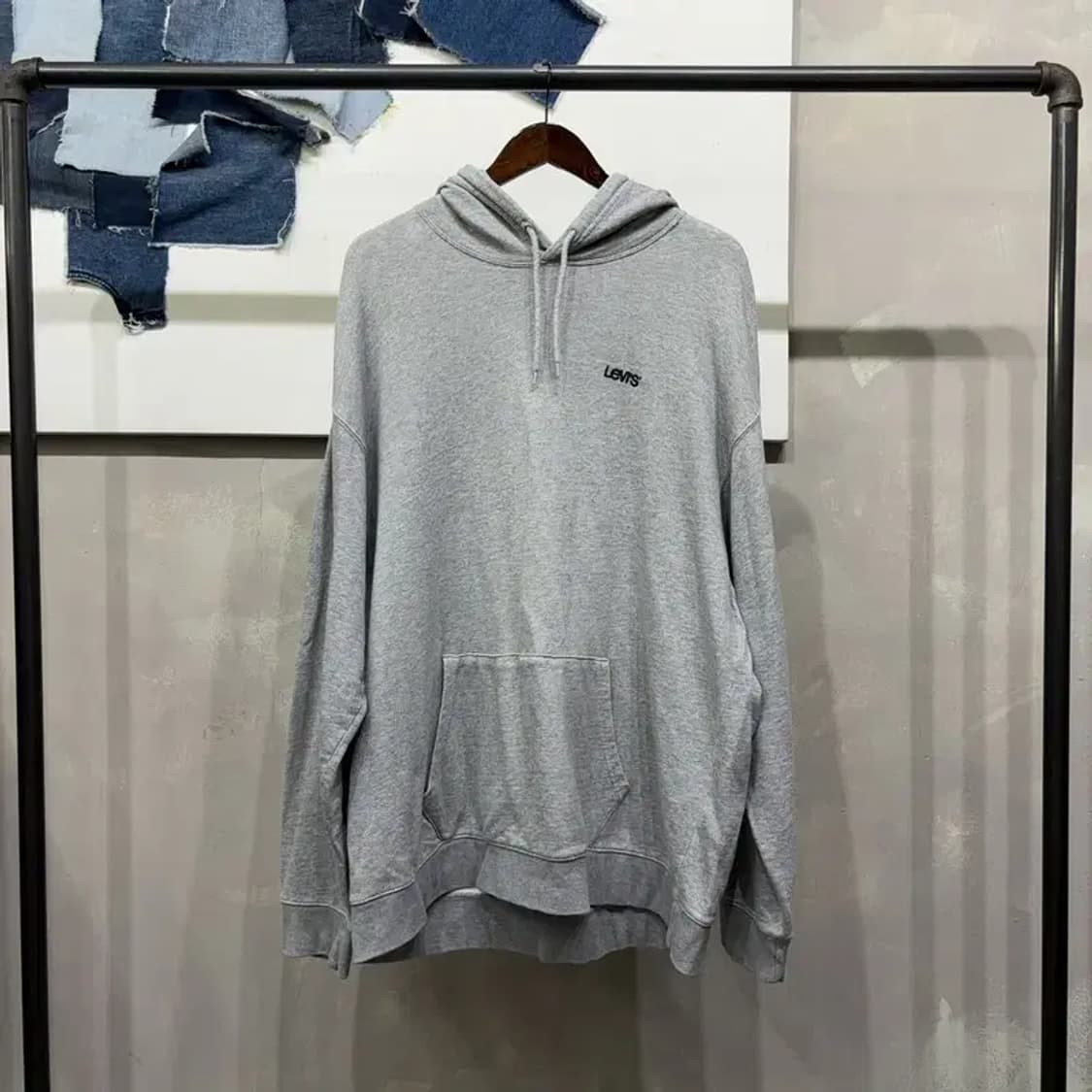 (115) 리바이스 캐주얼 릴렉스드핏 로고 자수 후드티 상품이미지1