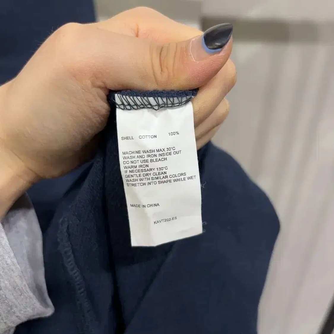 (100) 비바스튜디오 스트릿 캐주얼 빅프린팅 맨투맨 긴팔 티 상품이미지5