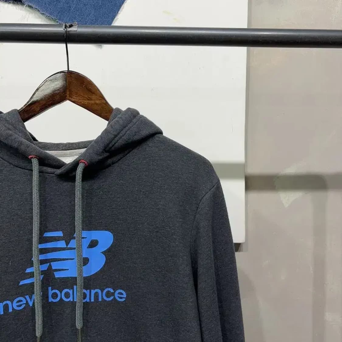 (100) 뉴발란스 스트릿 캐주얼 프린팅 후드티 상품이미지3
