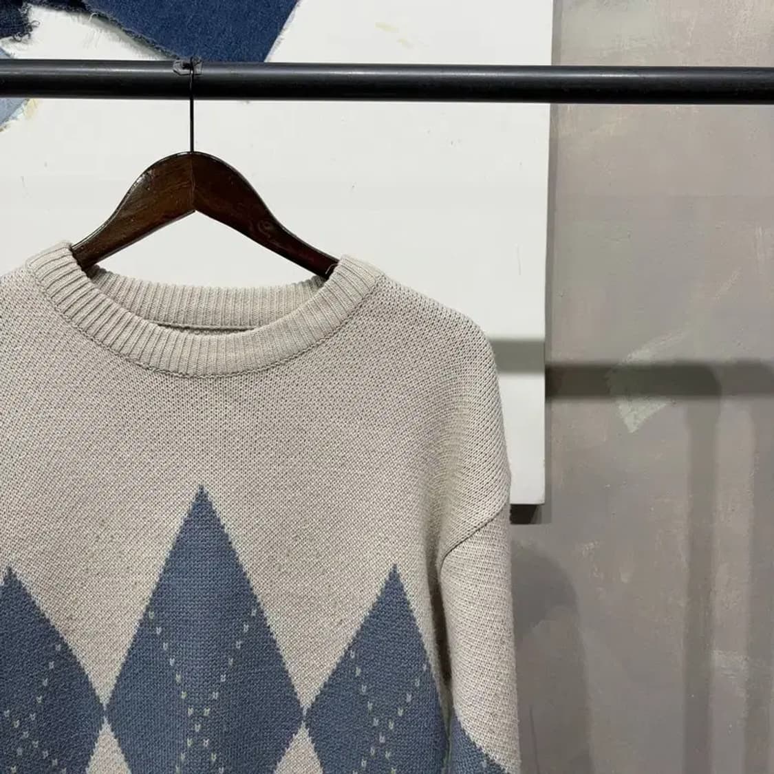 (105) 스파오 캐주얼 클래식 아가일 라운드 니트 상품이미지3