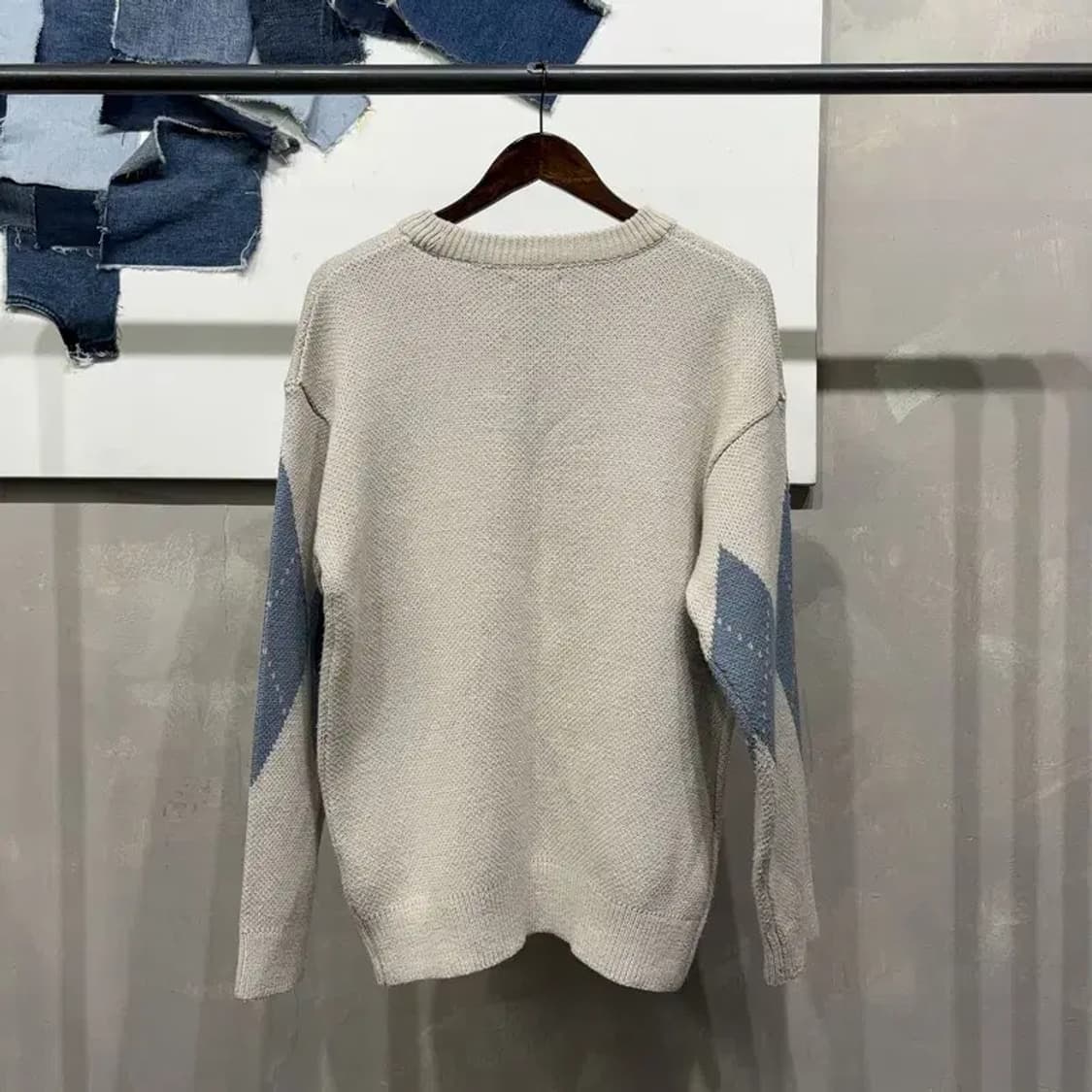 (105) 스파오 캐주얼 클래식 아가일 라운드 니트 상품이미지4