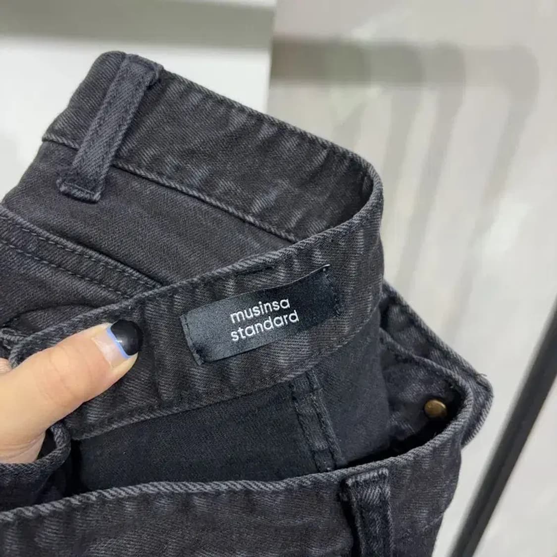 (29인치) 무신사스탠다드 여성 캐주얼 스판 흑청바지 블랙진 상품이미지5