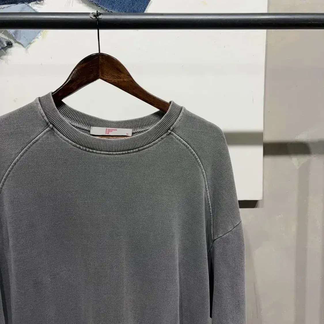 (95) 에잇세컨즈 캐주얼 피그먼트 맨투맨 긴팔 티 상품이미지3