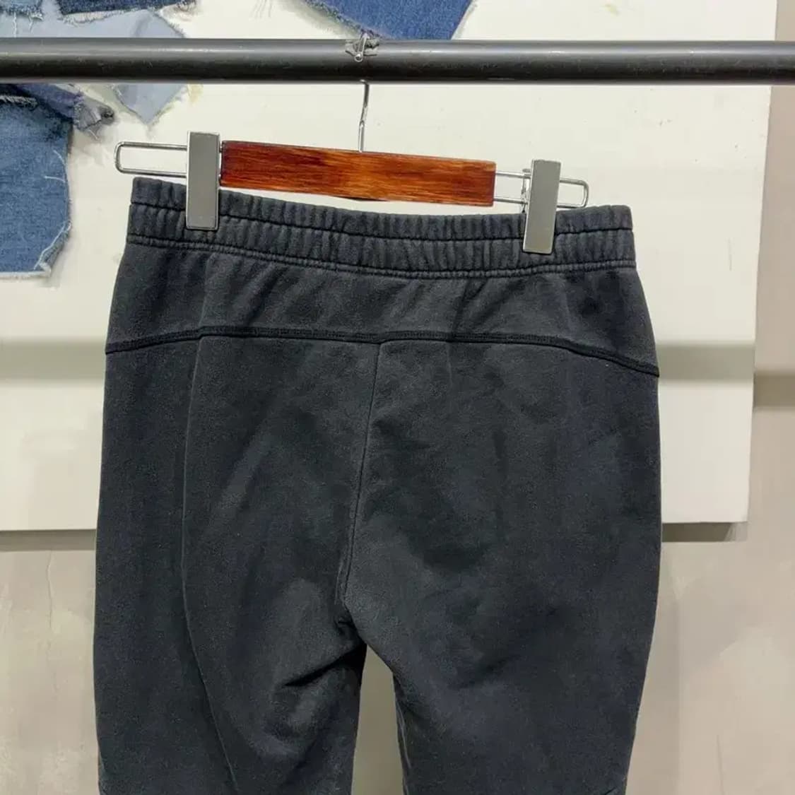 (23~25인치) 데상트 여성 캐주얼 밴딩 운동바지 팬츠 상품이미지4