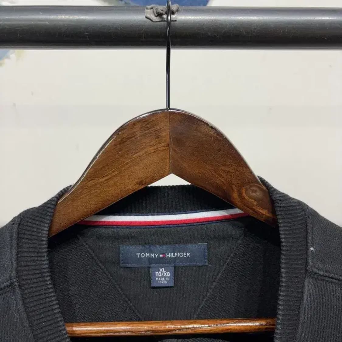 (105) 타미힐피거 캐주얼 블랙 맨투맨 긴팔 티 상품이미지2