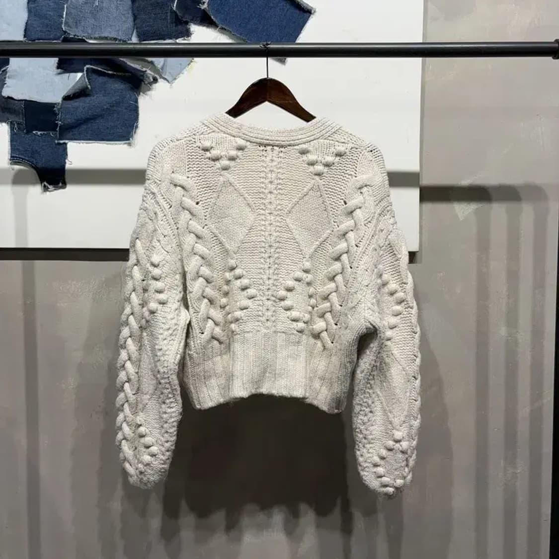 (95) 자라 ZARA 여성 케이블 꽈배기 크롭 니트 가디건 상품이미지4