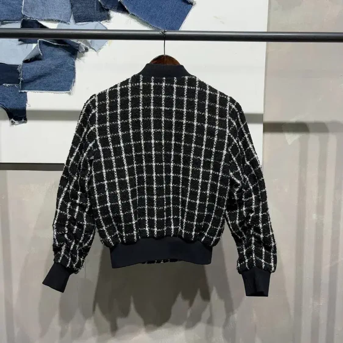 (80) 게스 여성 캐주얼 체크 트위드 숏 봄버 자켓 상품이미지4