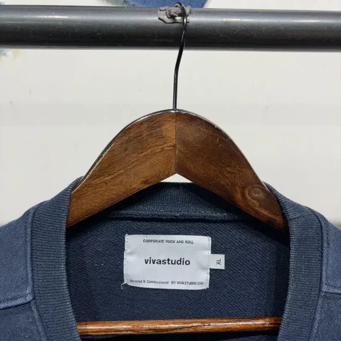 (105) 비바스튜디오 스트릿 캐주얼 빅프린팅 맨투맨 긴팔 티 상품이미지2