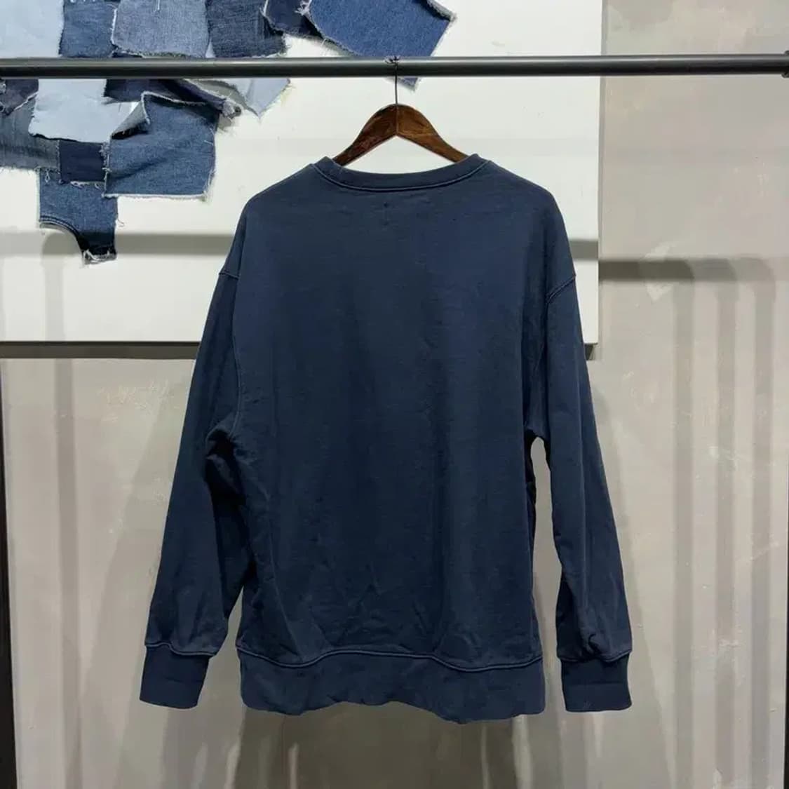 (105) 비바스튜디오 스트릿 캐주얼 빅프린팅 맨투맨 긴팔 티 상품이미지4