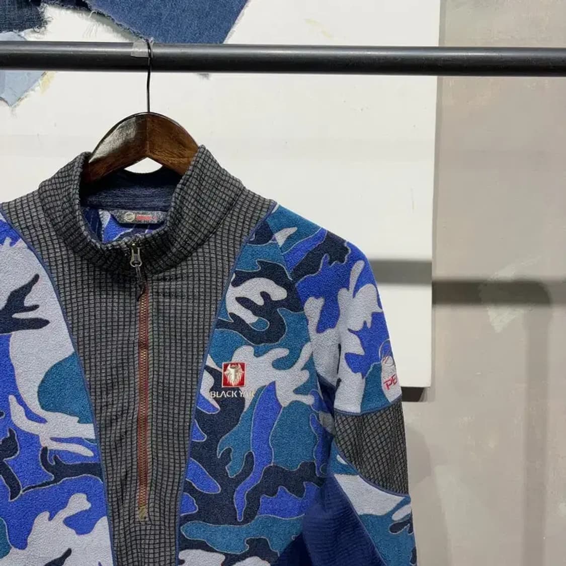 (100) 블랙야크 등산 아웃도어 카모 반집업 긴팔 티 상품이미지3