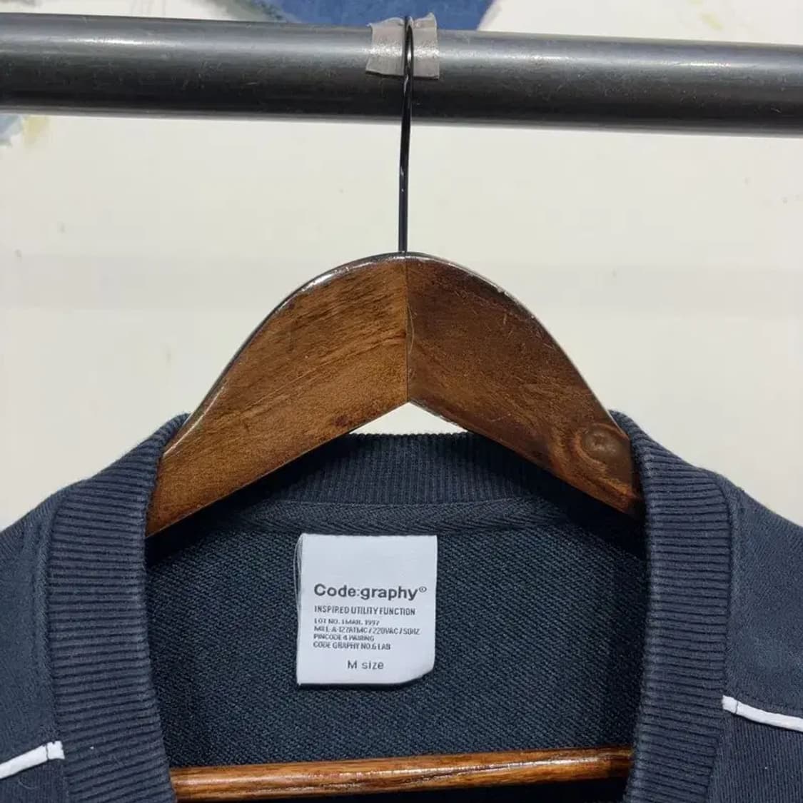 (100) 코드그라피 스트릿 캐주얼 프린팅 맨투맨 긴팔 티 상품이미지2