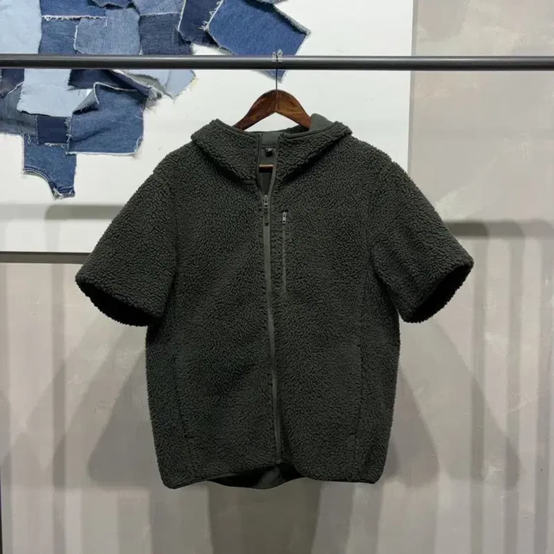 (100) 유니클로 캐주얼 양털 뽀글이 반팔 후리스 자켓 상품이미지1