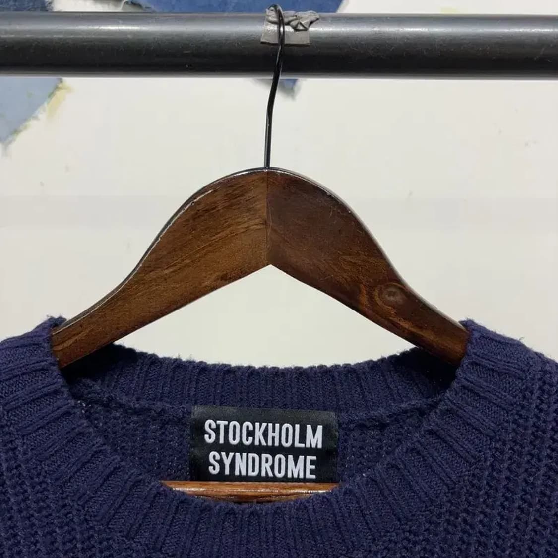 (105) 스톡홀름신드롬 스트릿 캐주얼 네이비 스트라이프 니트 상품이미지2