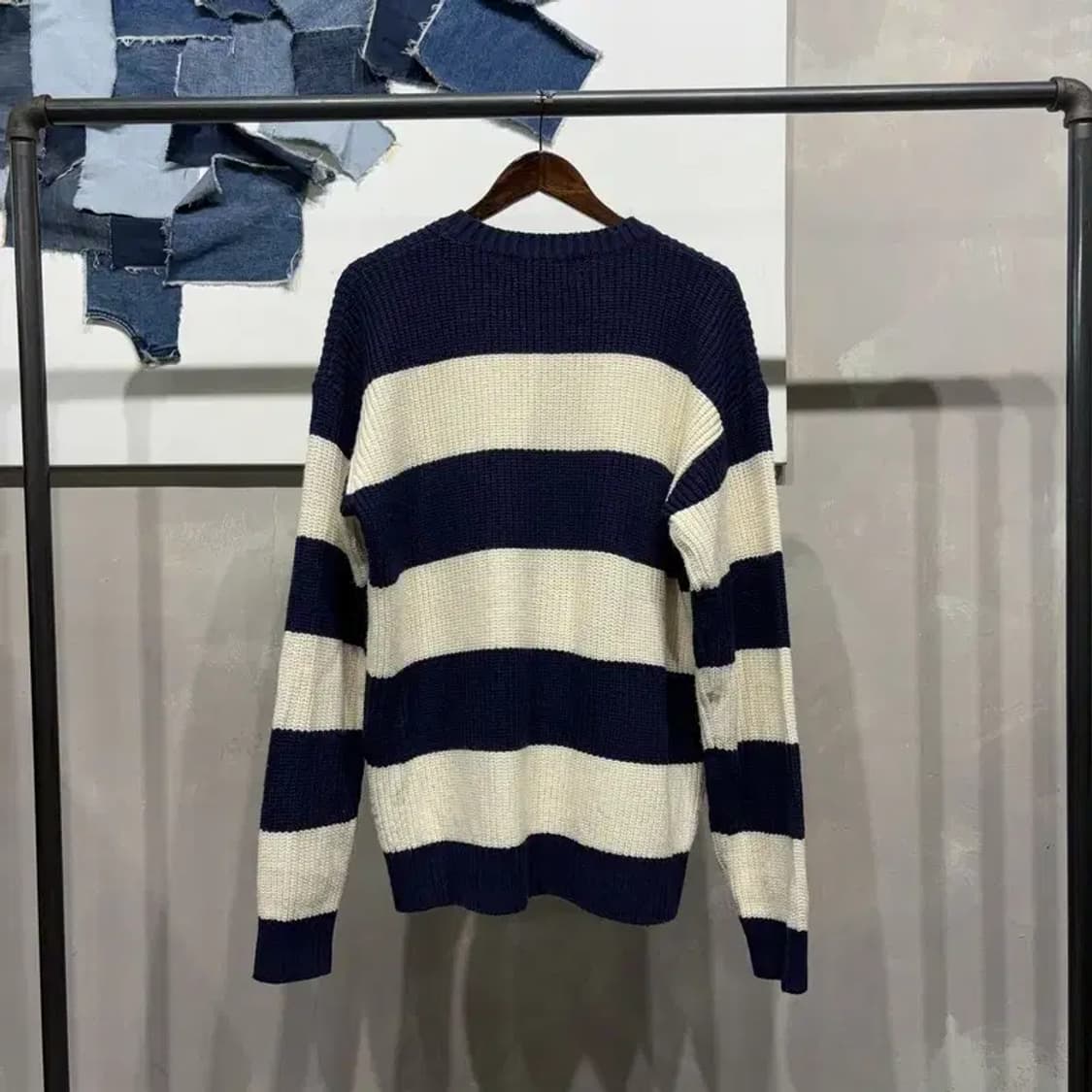 (105) 스톡홀름신드롬 스트릿 캐주얼 네이비 스트라이프 니트 상품이미지4