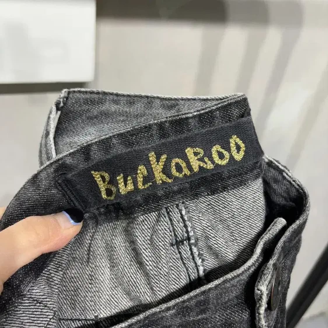 (32인치) 버커루 캐주얼 워싱 부츠컷 흑청바지 데님팬츠 상품이미지5