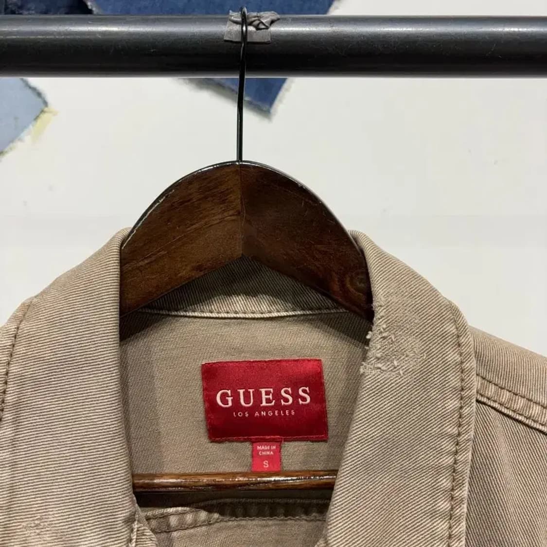 (90) 게스 여성 캐주얼 베이지 데님 트러커 자켓 상품이미지2