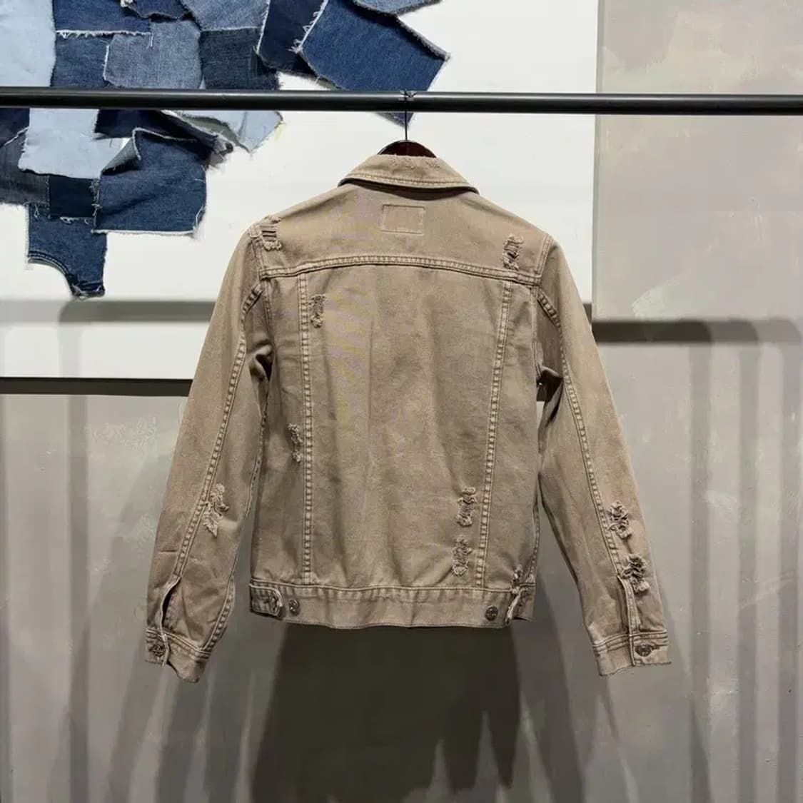 (90) 게스 여성 캐주얼 베이지 데님 트러커 자켓 상품이미지4