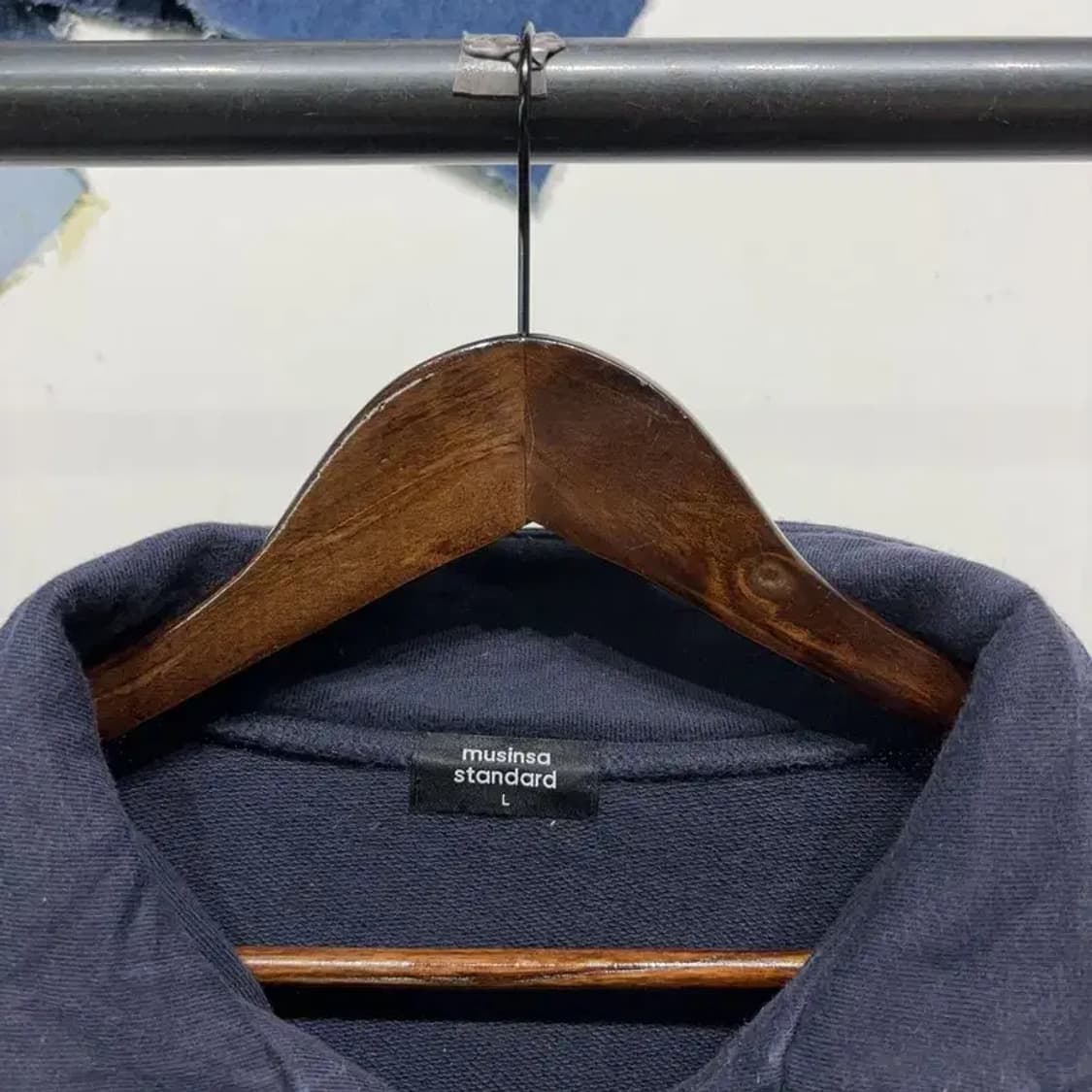 (100) 무신사스탠다드 무탠다드 반집업 네이비 맨투맨 긴팔 티 상품이미지2