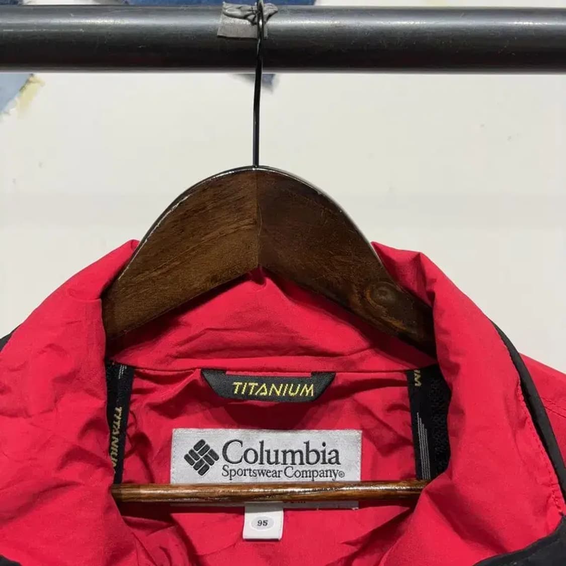 (95) 콜롬비아 여성 티타늄 등산 고어텍스 바람막이 자켓 상품이미지2