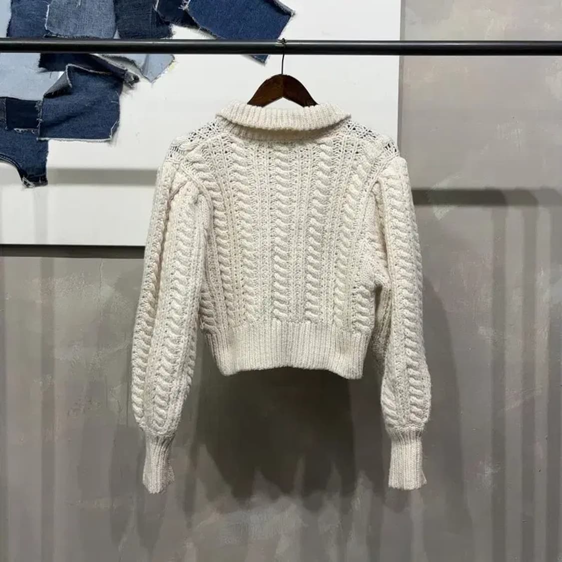 (95) 자라 ZARA 여성 울 꽈배기 케이블 크롭 카라 니트 상품이미지4