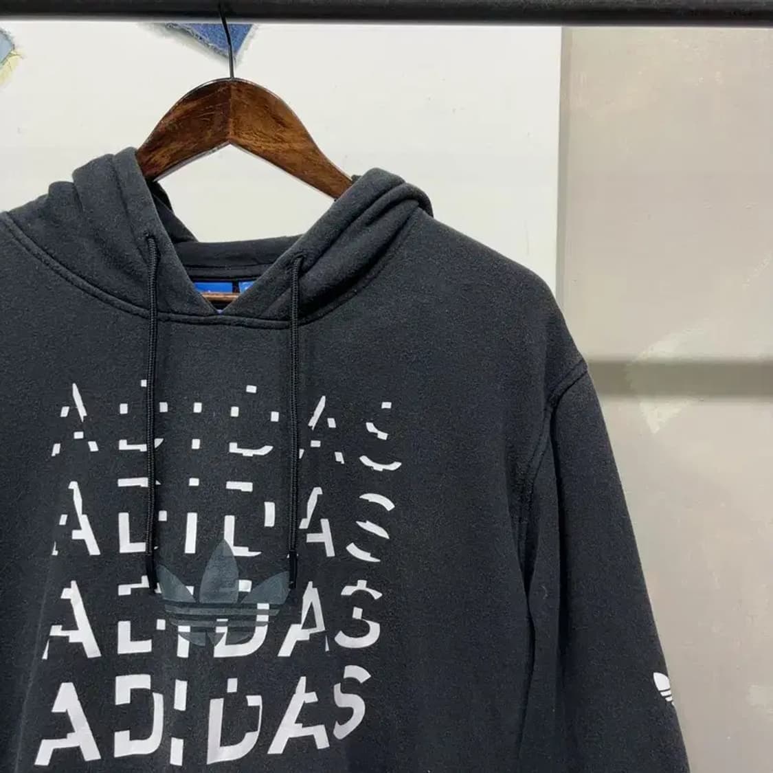 (105) 아디다스 스트릿 캐주얼 기모 프린팅 후드티 상품이미지3