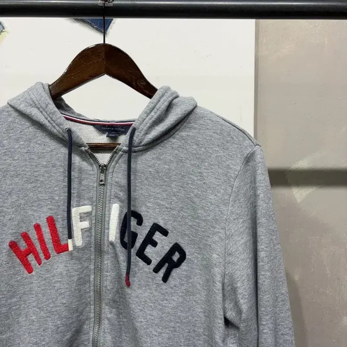 (90) 타미힐피거 여성 캐주얼 자수 후드집업 자켓 상품이미지3