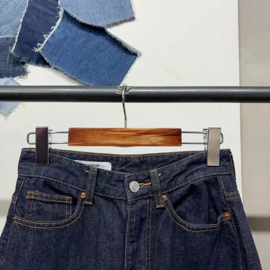 (24인치) 에잇세컨즈 여성 캐주얼 생지 진청바지 카펜터 데님팬츠 상품이미지2