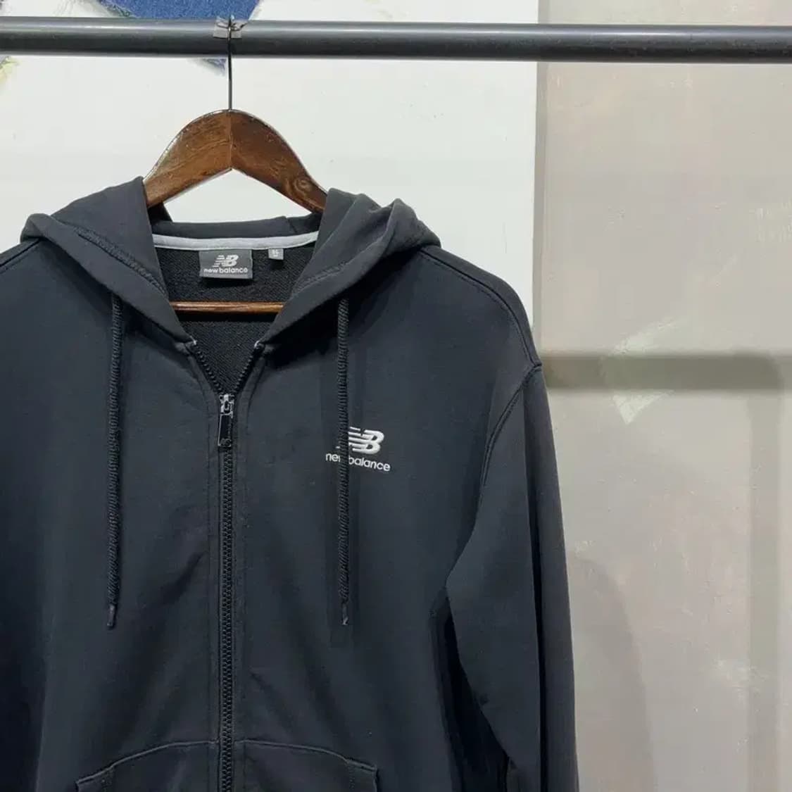 (95) 뉴발란스 캐주얼 스트릿 자수 후드집업 자켓 상품이미지3