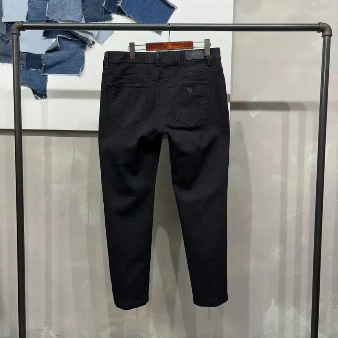 (34인치) 게스 캐주얼 스판 흑청바지 블랙진 데님팬츠 상품이미지3