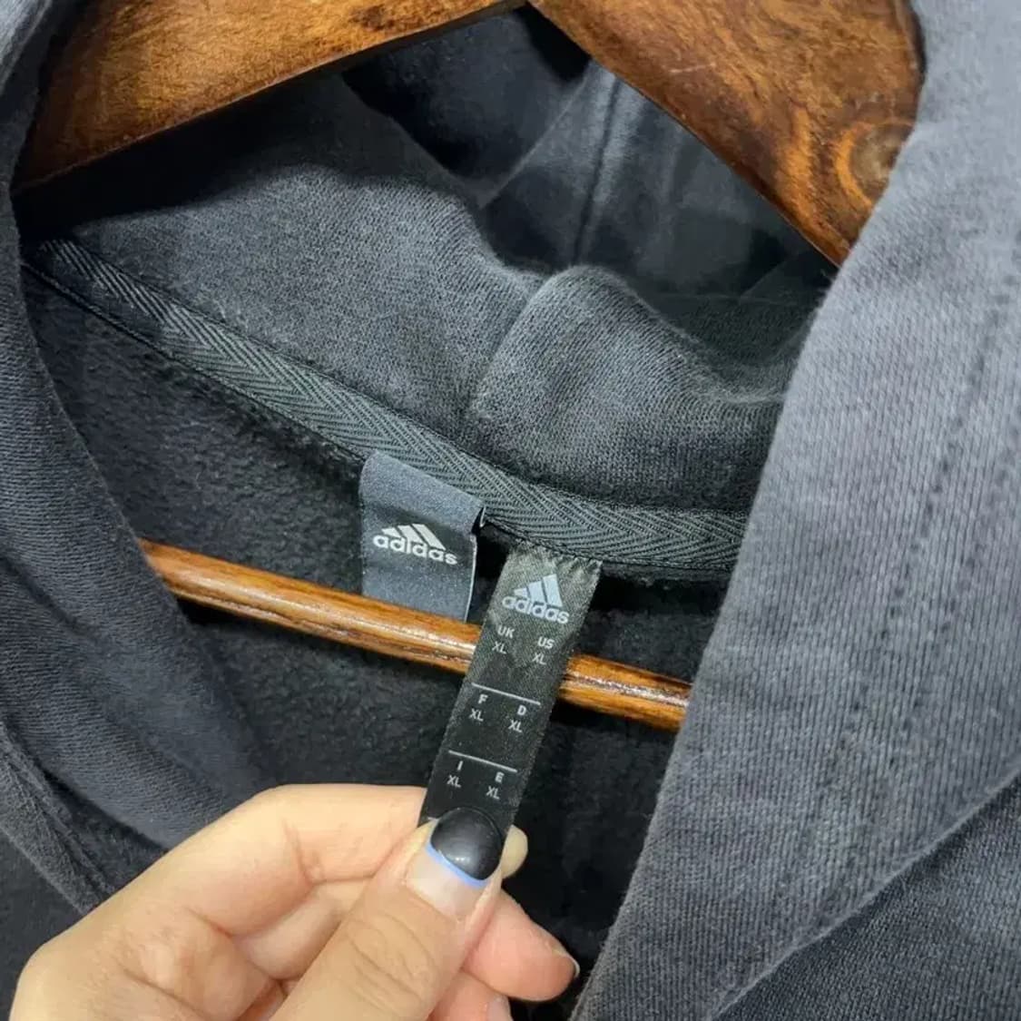 (105) 아디다스 캐주얼 프린팅 기모 후드티 상품이미지3