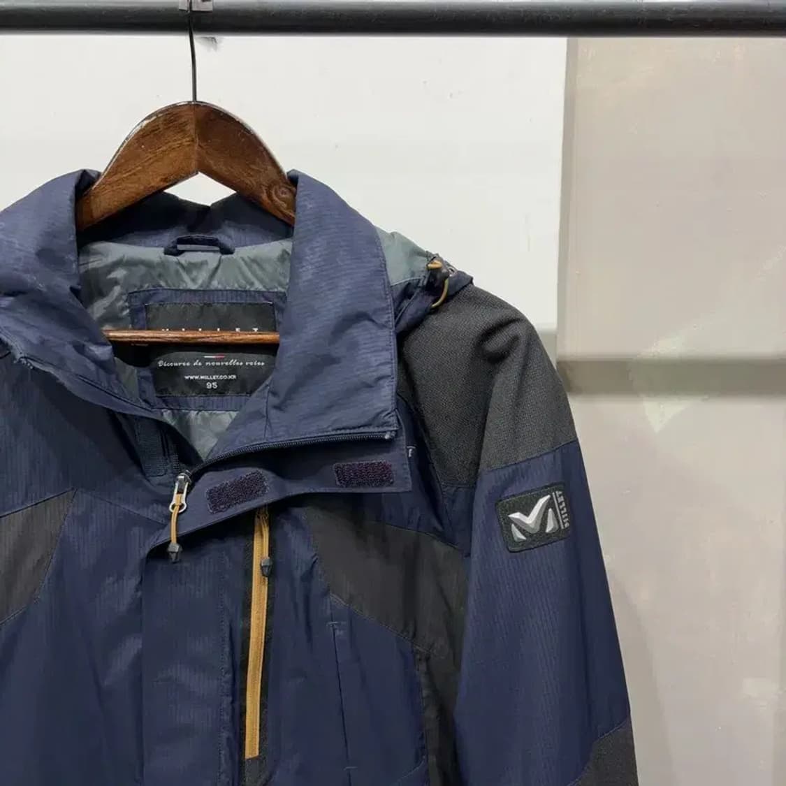 (95) 밀레 등산 아웃도어 윈드스토퍼 후드 바람막이 자켓 상품이미지3