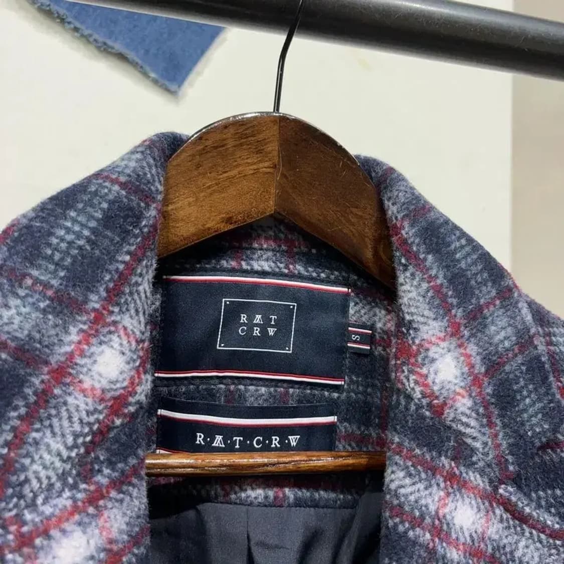 (85) 로맨틱크라운 여성 체크 투포켓 크롭 울 블레이저 자켓 상품이미지2