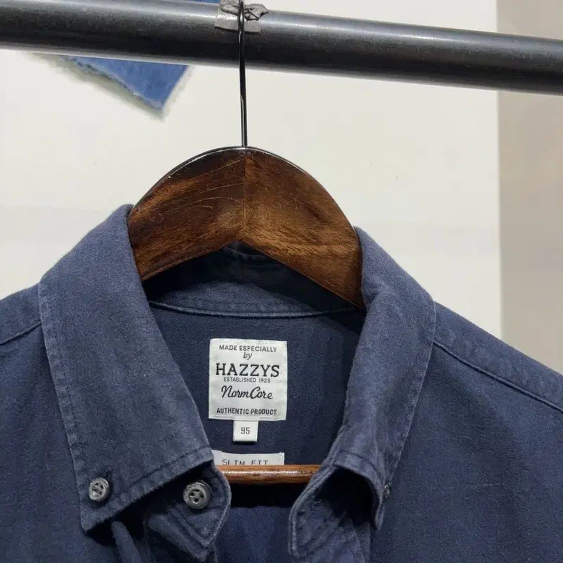 (95) 헤지스 클래식 캐주얼 슬림핏 네이비 셔츠 남방 상품이미지2