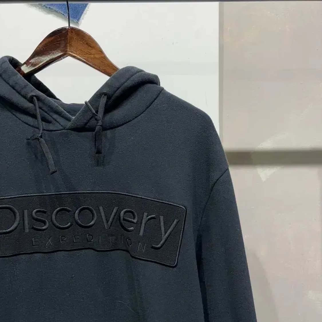 (105) 디스커버리 캐주얼 아웃도어 자수 기모 후드티 상품이미지3